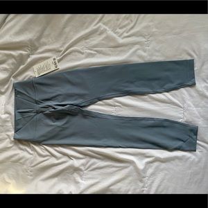 NWT - Chambray Wunder Under 25in - Size 6